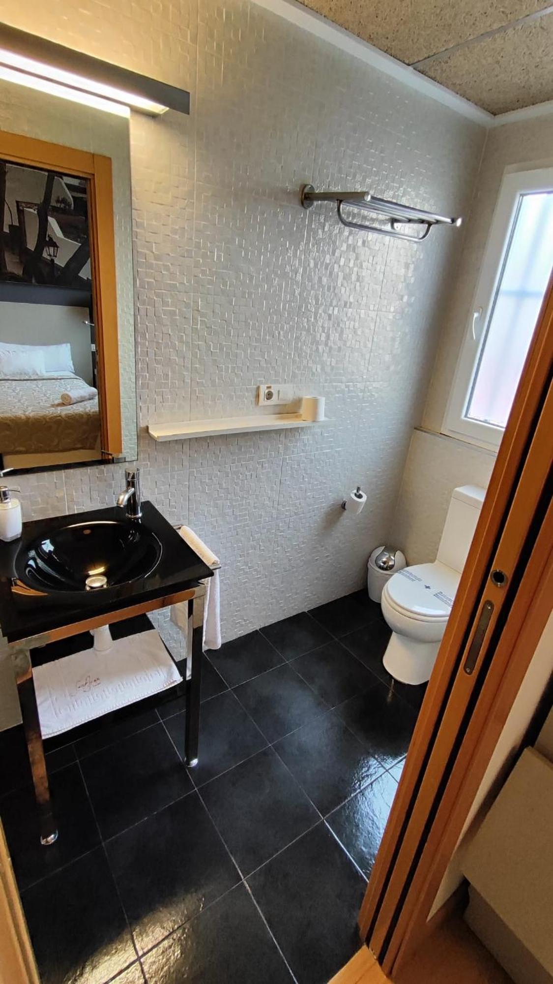 Hello Villarreal Suites Vila-real Екстер'єр фото