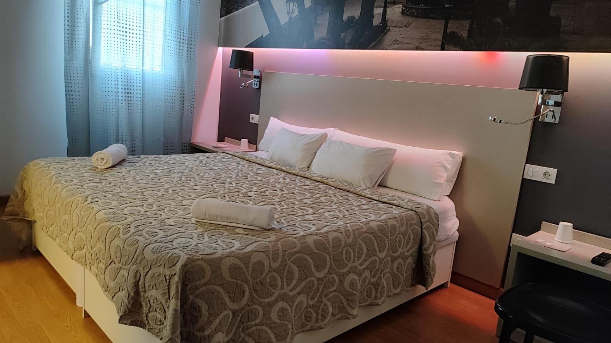 Hello Villarreal Suites Vila-real Екстер'єр фото